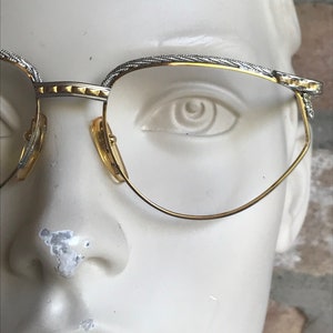 Tiffany vintage glasögonbåge, vintage 90-tal, kristalldetaljer, tvåfärgat guldfärgat stål, Tiffany damoptikbåge, sällsynt begagnad