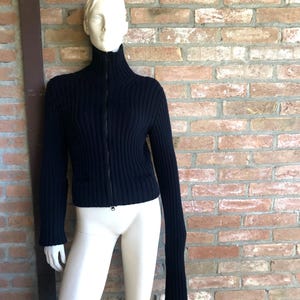 Vintage marineblaue Merino-Strickjacke mit Rippstrick, Reißverschluss, extra langen Ärmeln, hohem Kragen und doppeltem Schieber, italienisches Avantgarde-Design der 1990er Jahre, Größe S