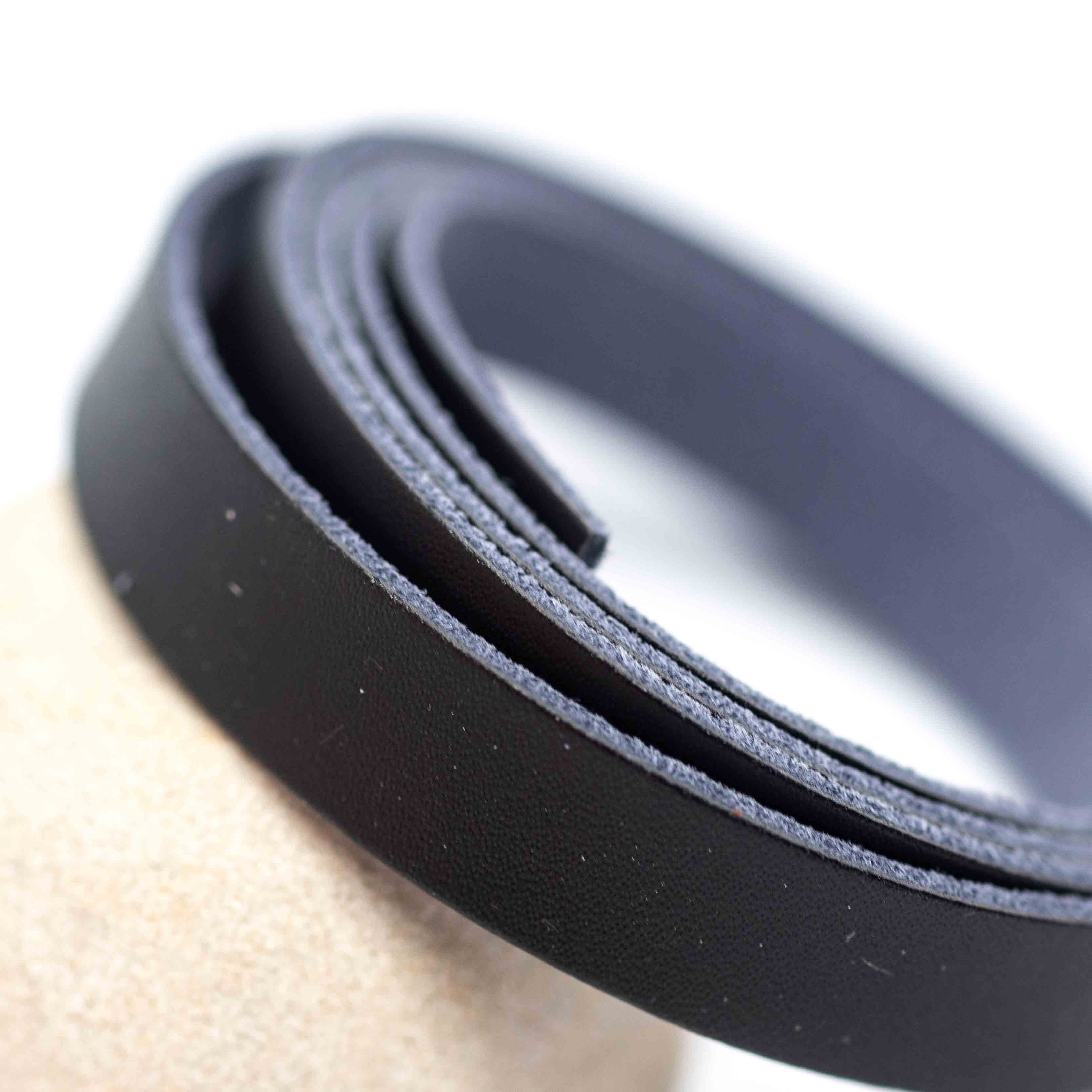 Premium 1m Black 14 x 2 mm Flat Leather Strap (RT038)