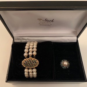 Vintage pearls, emeralds and sapphire set