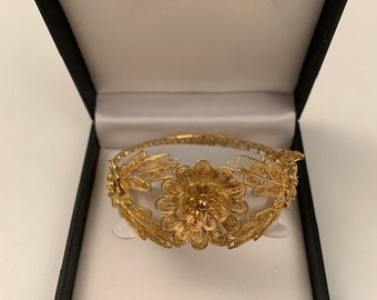 Solid 14к gold filigree bangle bracelet