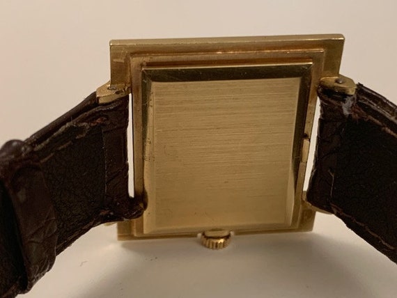 Omega Geneve 18k gold watch - image 5