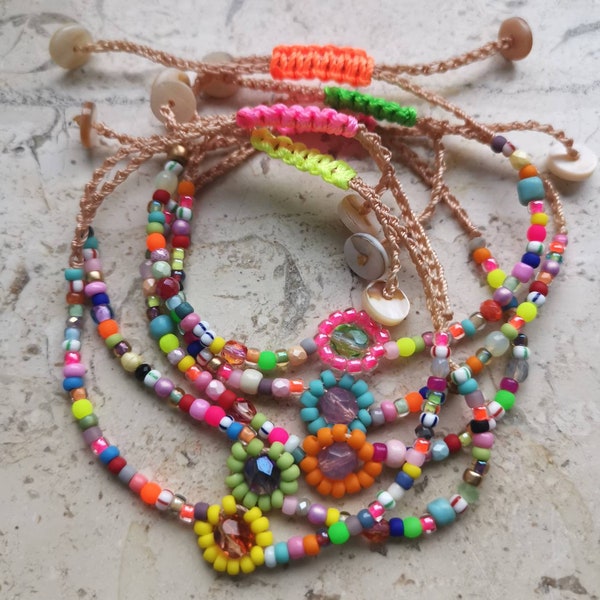 Armband - Blümchen - boho - Hippie - sweet - neon - crochet