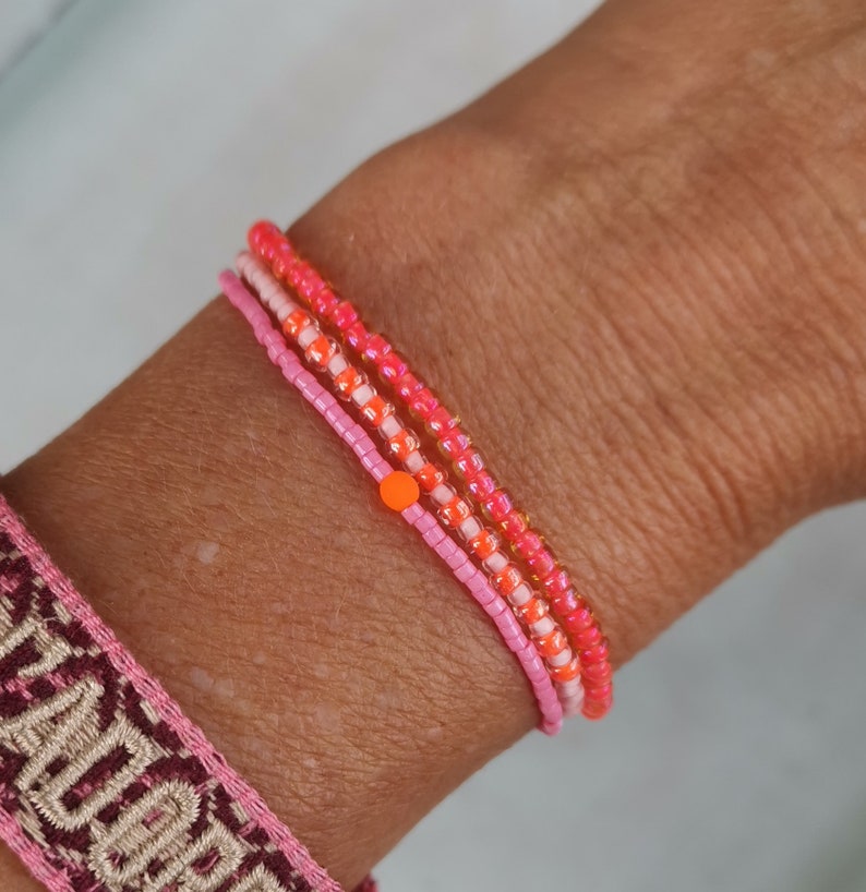 ARMBAND dreireihig Boho Glasperlen Seed Beads rosa pink neon orange Bild 1