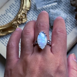 moonstone ring, crystal jewelry, silver ring, handcrafted jewelry, moonstone jewelry, fantasy jewelry, witchy jewelry, handmade ring