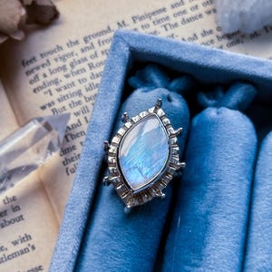 silver ring, moonstone ring, moonstone jewelry, crystal ring, ooak ring, handmade ring, artisan jewelry, fantasy jewelry, witchy woman