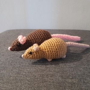 Crochet Rat Amigurumi: Handmade Desk Pet or Keyring