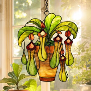 Nepenthes Hanging Plant Stained Glass, Plant Hanging Art Decoration, Botanical Home Decor,  Carnivorous Suncatcher, Unique Plant Lover Gift