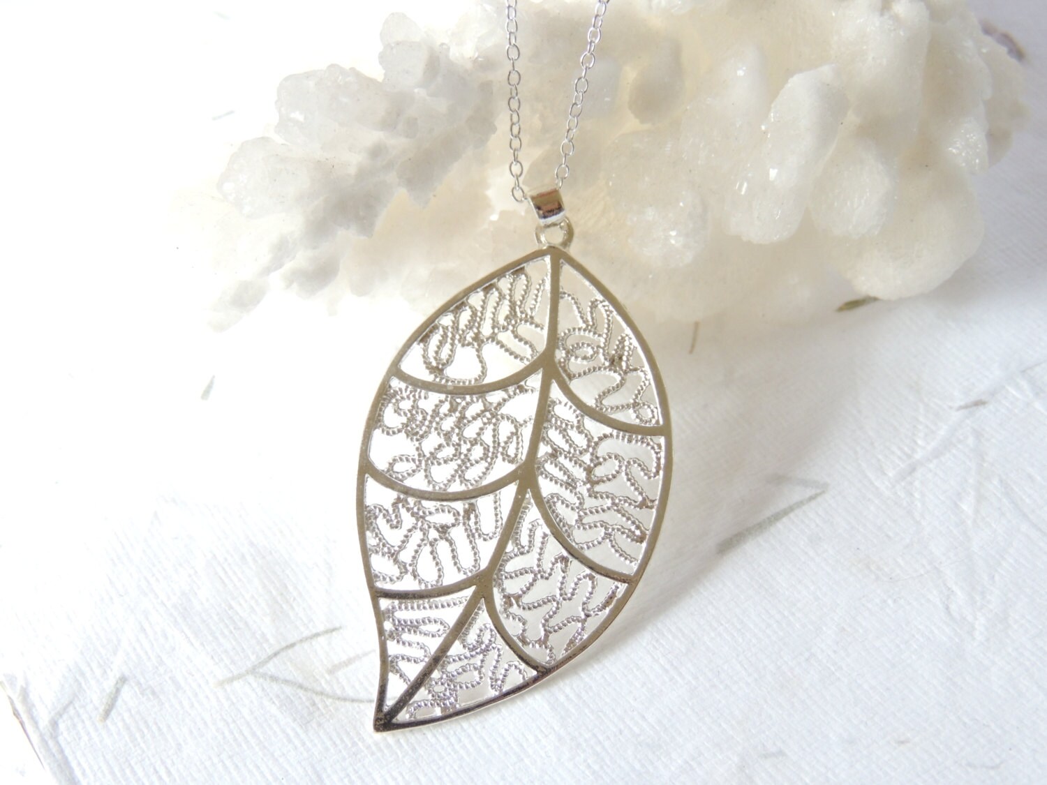 *UK* 925 Silver Plt Hollow Filigree Leaf Pendant Necklace Leaves Autumn Open Bae