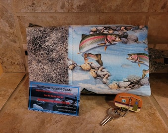 Boxy zakje/tas met ritssluiting en forelprint