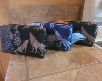 Pochette/sac carré à fermeture éclair avec imprimé loup
