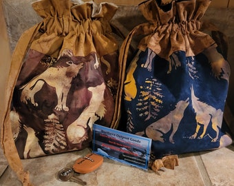 Pochette à cordon avec imprimé loup
