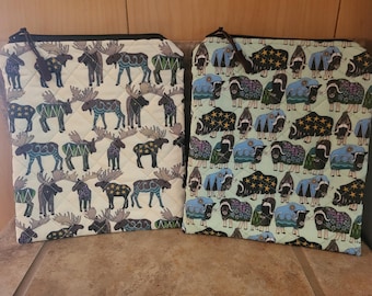 Quilted Kindle/Book Sleeve with Moose or Musk Ox  Print