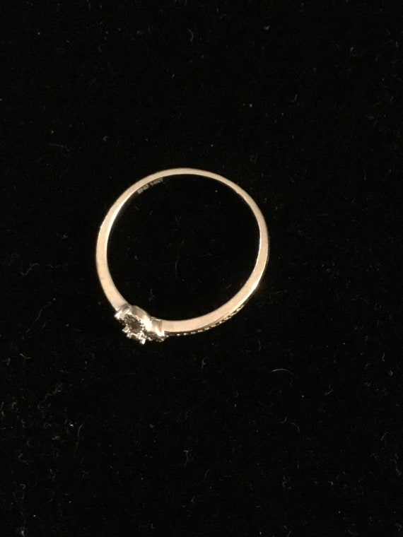 14 karat white gold ring size 5 - image 3