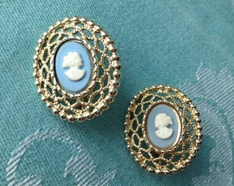Sarah Coventry Vintage Filigree Blue Silver Cameo Clip Earrings