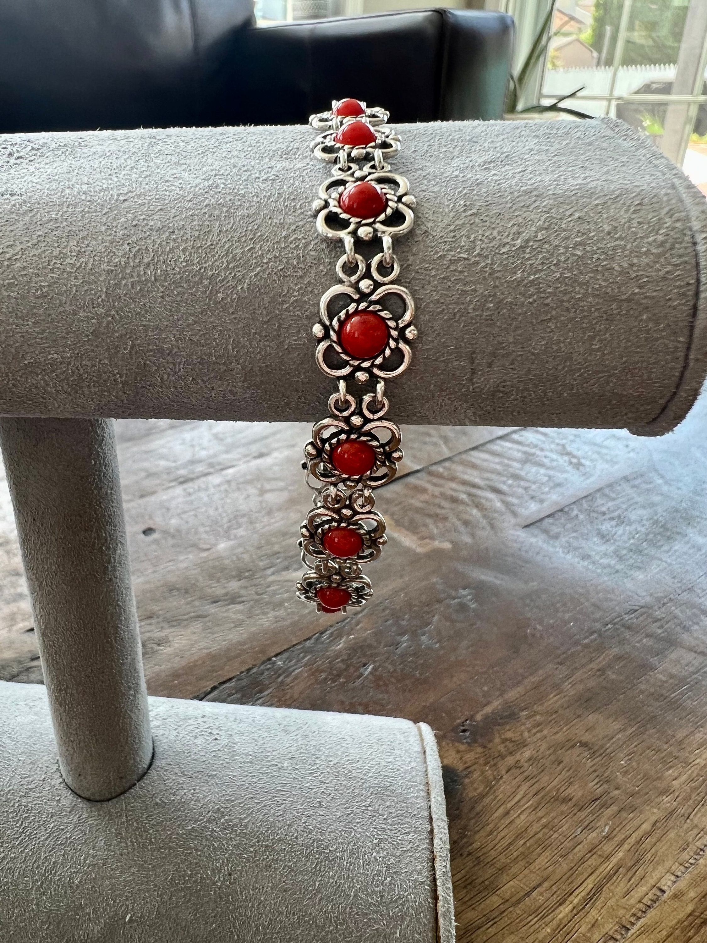 Bracelet Ancien En Argent Massif Et Corail Rouge Véritable - Occasion, Style Traditionnel