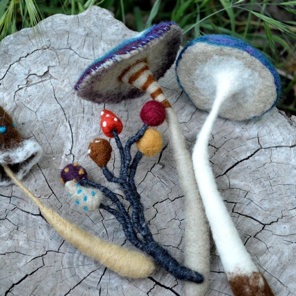 Needle Felted mushrooms- by Harthicune