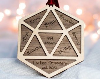 Ornement D&D personnalisé | Décoration de Noël en bouleau de la Baltique gravée au laser