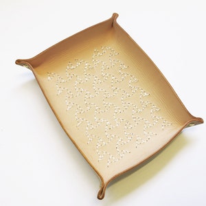 Catchall Sashiko Leather Tray, Sashiko Maru-Bishamon, Embroidery Leather Tray, Jewellery Tray, Valet Tray, Pocket Change,Hand-Stitched image 1