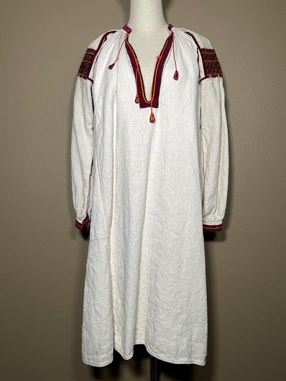 Antique 1920s 1930s Romanian Hungarian Hand Embro… - image 1