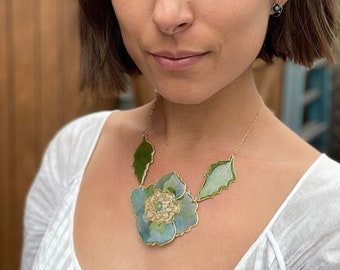 Real Hydrangea flower necklace by Ricciardi Design