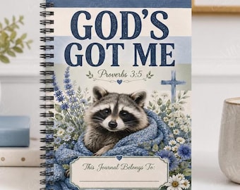 Gepersonaliseerd christelijk notitieboek met spiraal, God's Got Me Raccoon, Spreuken 3:5 religieus