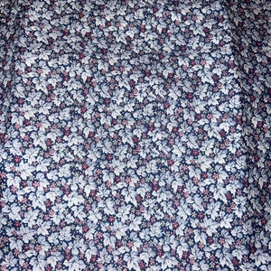 Tecido de algodão flor roxa