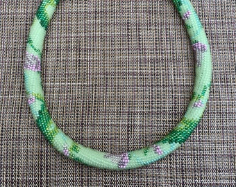 Green Necklace, Floral Necklace, Bead Crochet Necklace for Woman, Gift for Mom, Beadwork Necklace