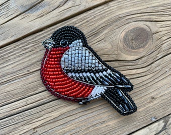 Bullfinch Bird Brooch, Winter Bird, Beaded Brooch, Bird Brooch, Red Bird, Embroidered beaded Pin, Bird Pin