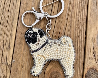 Porte-clés carlin avec perles brodées : breloque de sac à main chien
