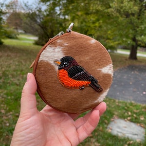 Porta-moedas de couro de vaca real com contas de Robin, bolsa branca/marrom com contas de Robin Bird bordado, porta-moedas com chaveiro