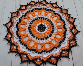 Toalhinha de crochê feita à mão, com textura, ideal para o Halloween, aproximadamente 34 cm (13-1/2").