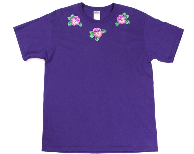 Vintage 90s Women's DIY Floral Purple T-shirt...   Sz. Large