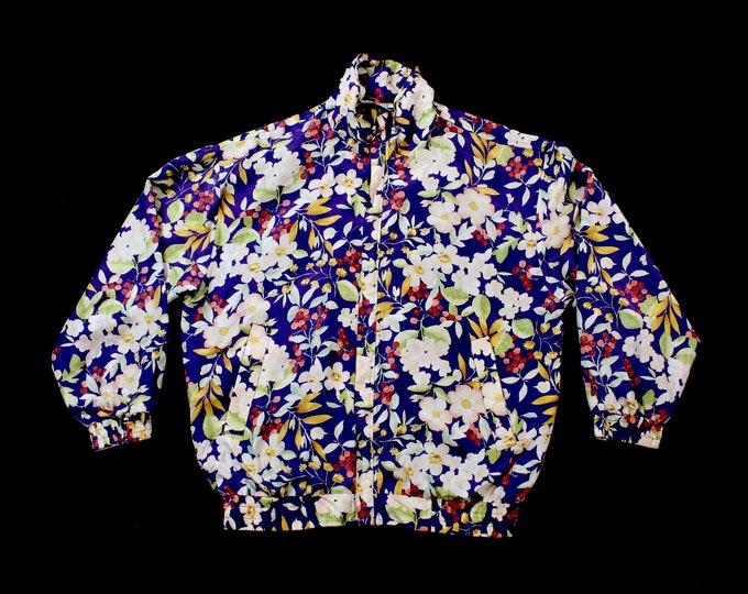 Vintage Floral Silk Blouse.. Sz Med