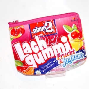 Upcycling Täschchen aus Nimm 2 Fruchtgummiverpackung M