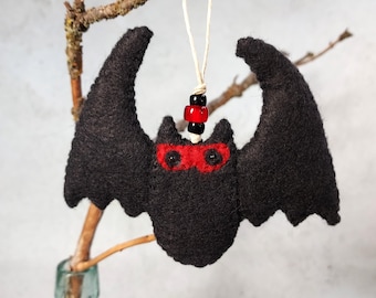 Felt Bat Ornament: Handmade Wool Halloween Decoration with Hemp Cord