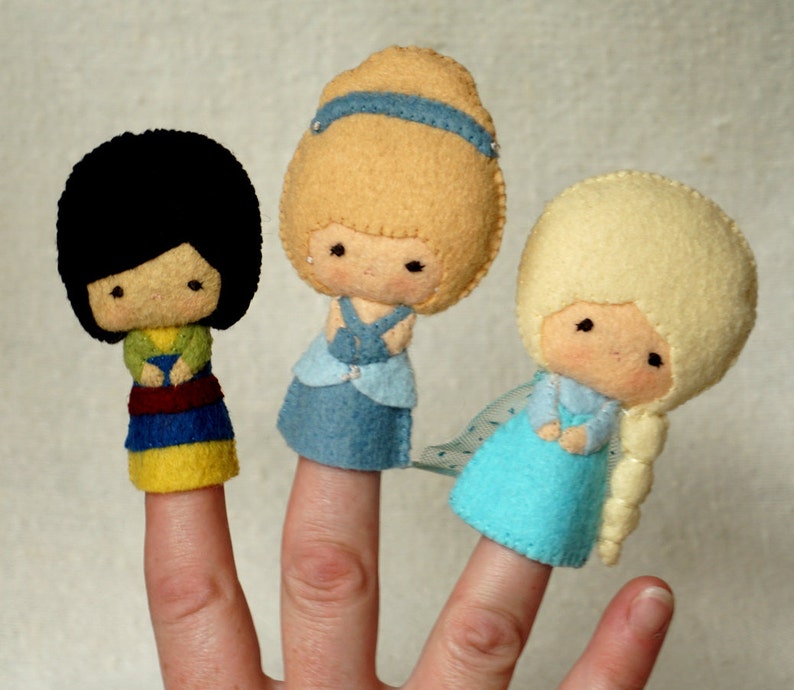 Valentine Gift Felt Elsa Princess Finger Puppet Felt Etsy