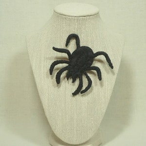 Felt Spider Brooch: Wool Halloween Pin, Wired Legs