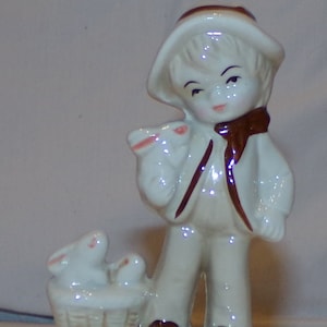 Vtg Porcelain Wind Up Music Box 6 1/4&quot; Memories Little Boy Bunnies Hummel Like Vintage