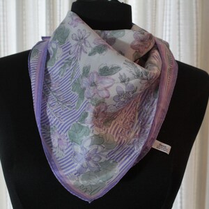 Vtg Vera Neumann Ladybug Signature Scarf Acetate Purple Lavender Floral Square 22&quot;