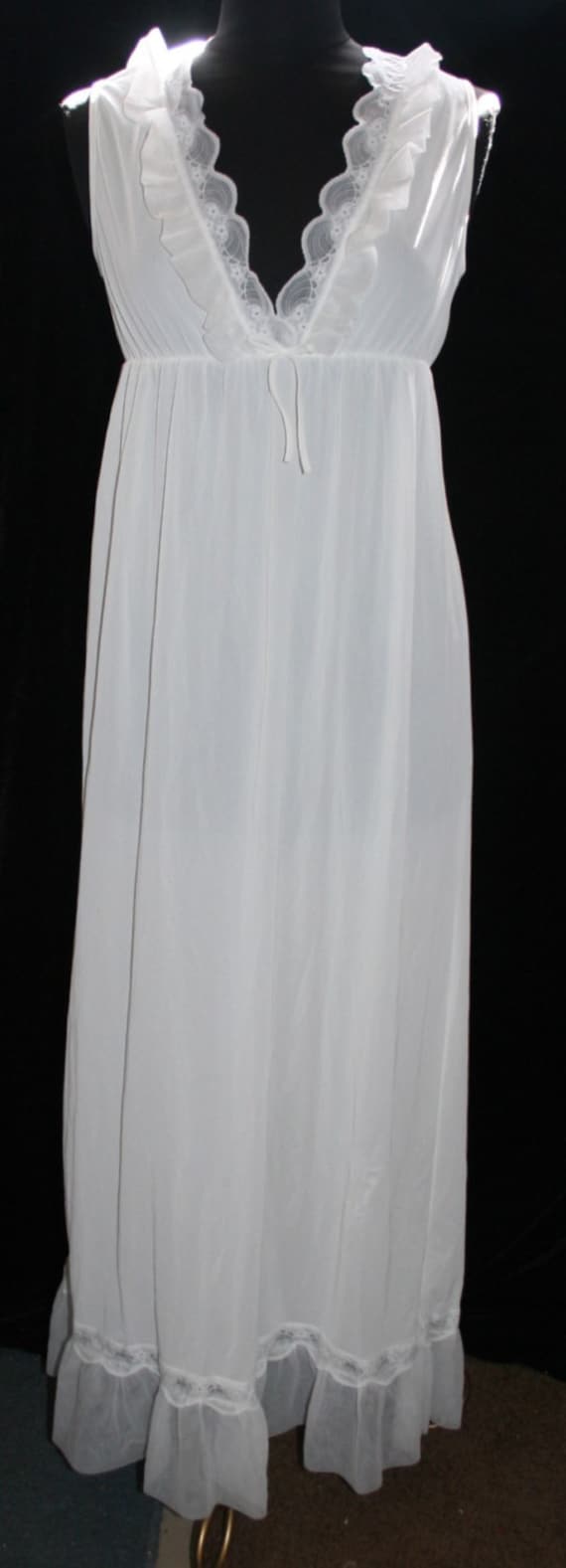 Vtg Ivory Nightgown Lingerie Sz S M Lace Trim Ruf… - image 1
