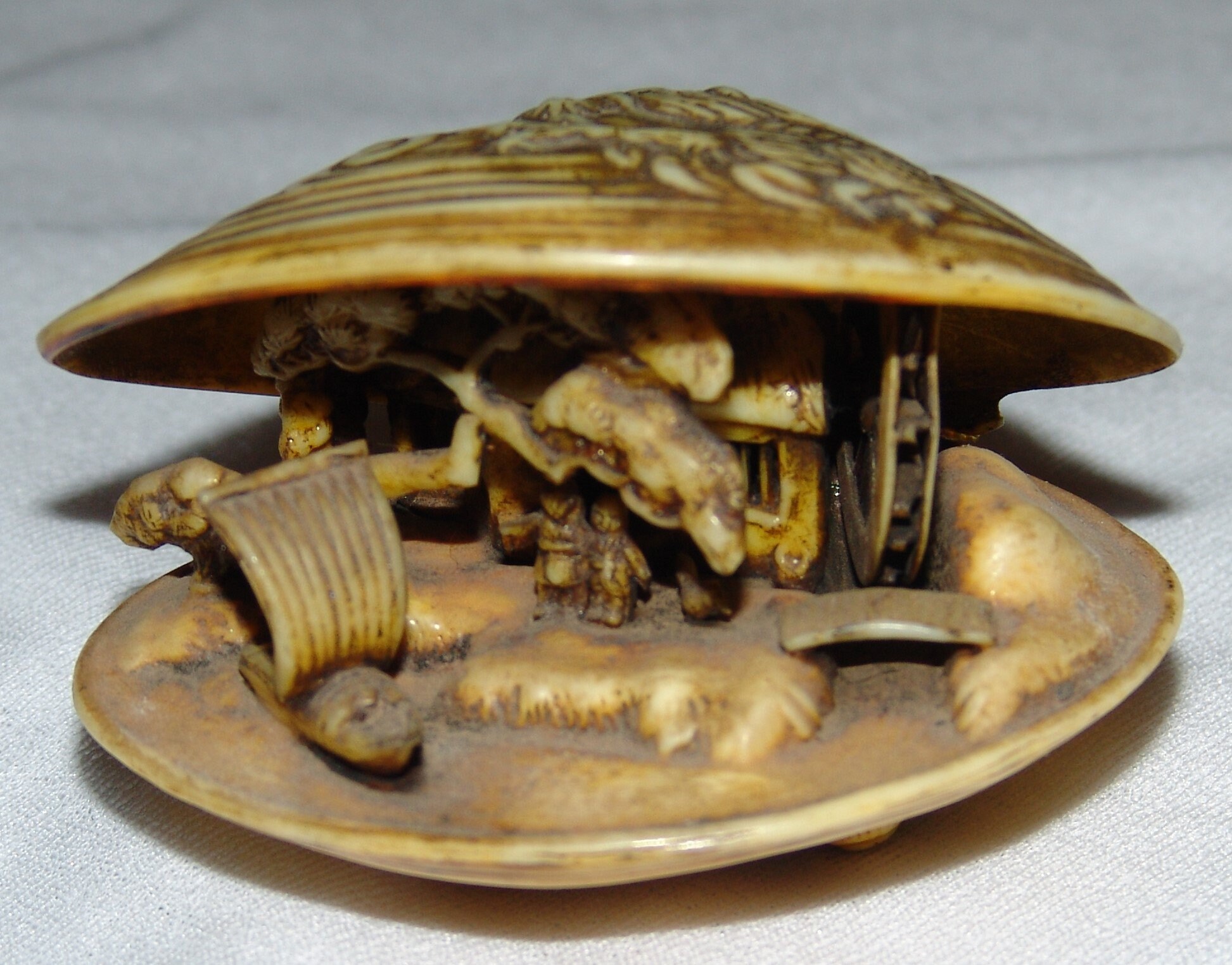 Vtg, Oriental, Japonés, diorama, paseo marítimo, pueblo, escena, concha, almeja, concha de almeja, watersheel, chatarra, decoración