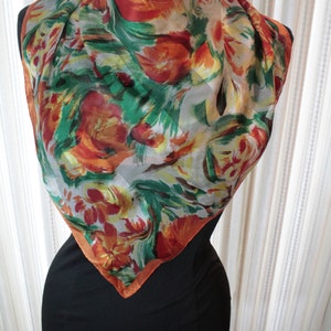 Vtg Vintage Womens Large Scarf Wrap Sheer 34&quot; Square Bright Orange Green Floral Flowers Slinky