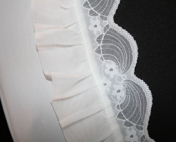 Vtg Ivory Nightgown Lingerie Sz S M Lace Trim Ruf… - image 5