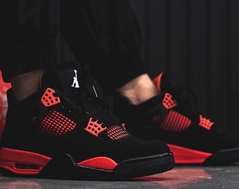 Air Jordan 4 Retro Rouge Thunder