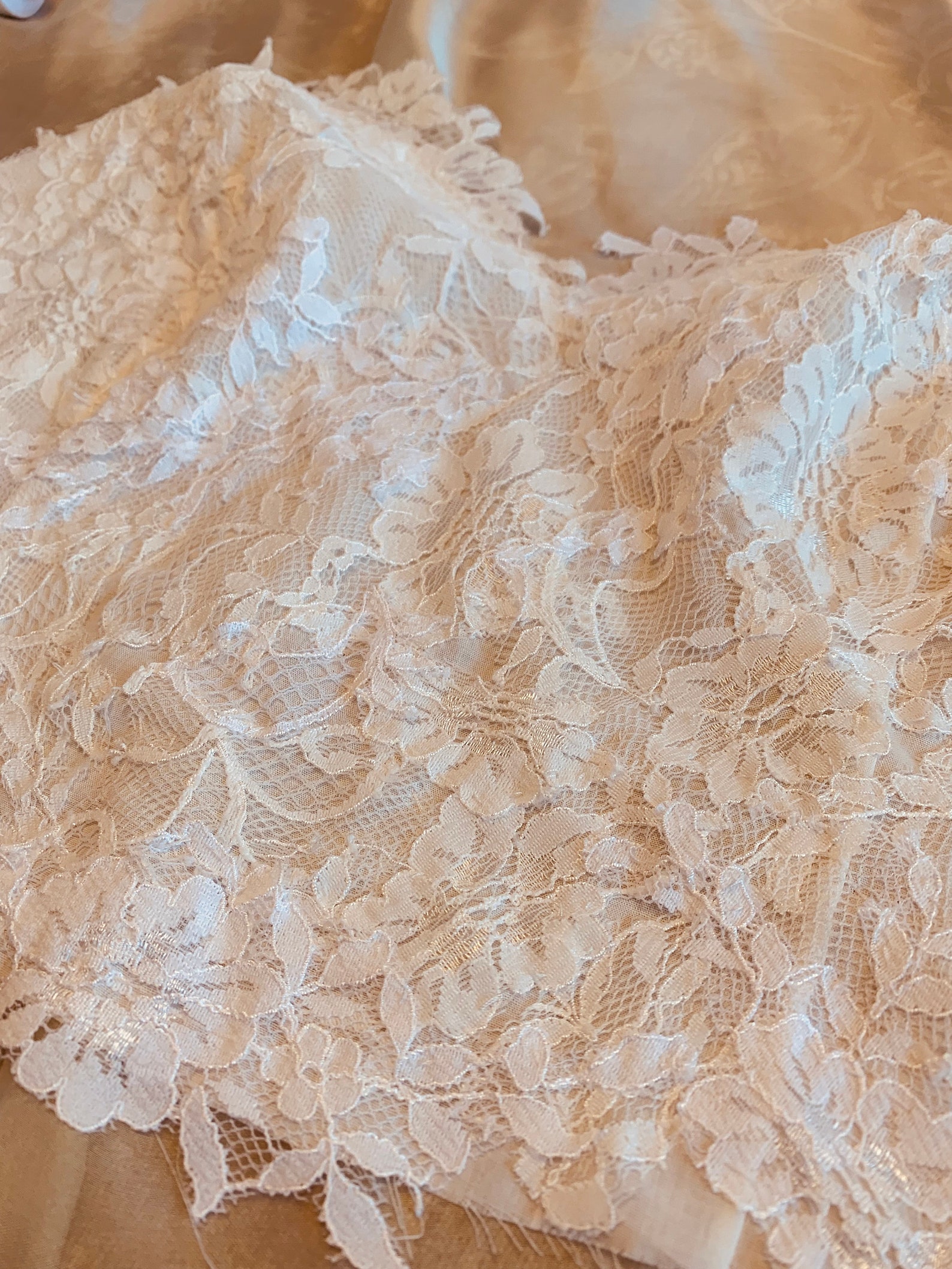 Lisa wedding dress