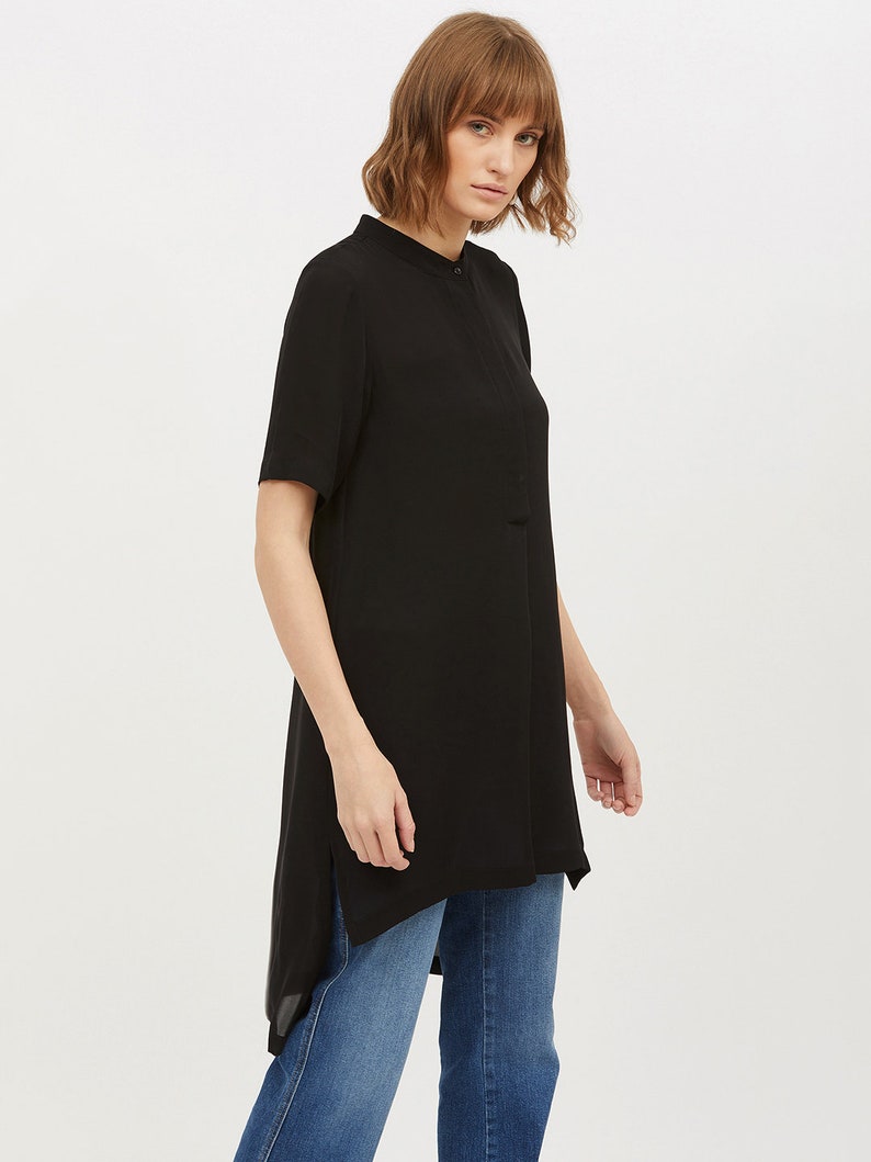 Short Long Tunic in Silk Double Georgette Black Relaxed Short Sleeve Women Clothing with Front Pleat and Mother of Pearl Buttons image 3