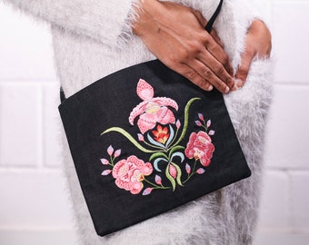 Embroidered crossbody bag, Sling bag, bohemian bag made of linen fabric. Natural fabric with colourful floral embroidery