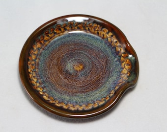 handmade pottery spoon rest  (S33)