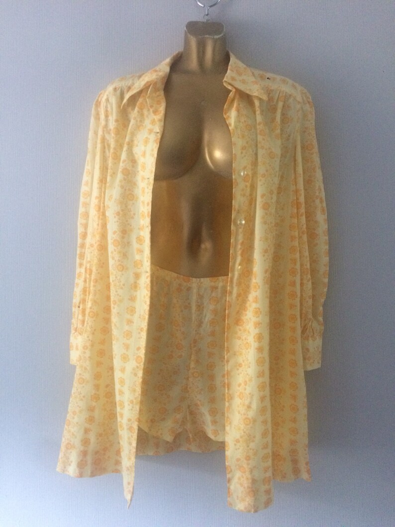 Vintage hot pant shorts /& matching oversized shirt size UK 8